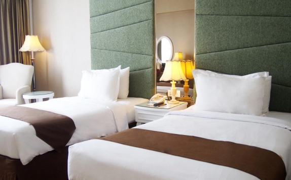 Tampilan Bedroom Hotel di Rich Palace Hotel Surabaya by SoASIA Hotels & Resorts