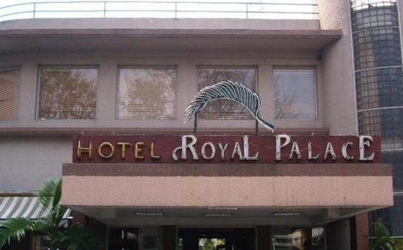 Tampilan Luar di Royal Palace Hotel