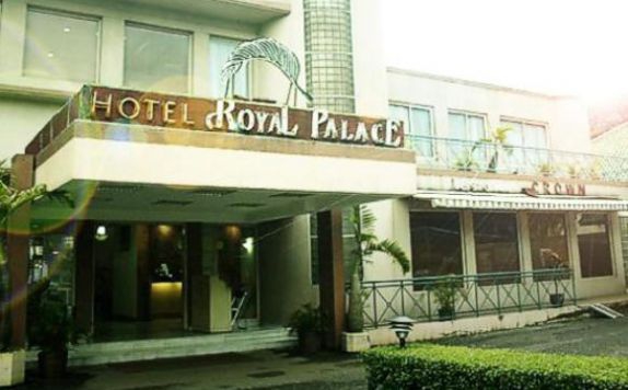 Tampilan Luar di Royal Palace Hotel