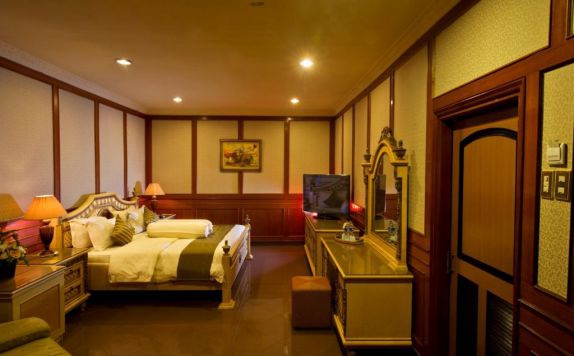 Guest Room di Royal Regal Hotel Jakarta