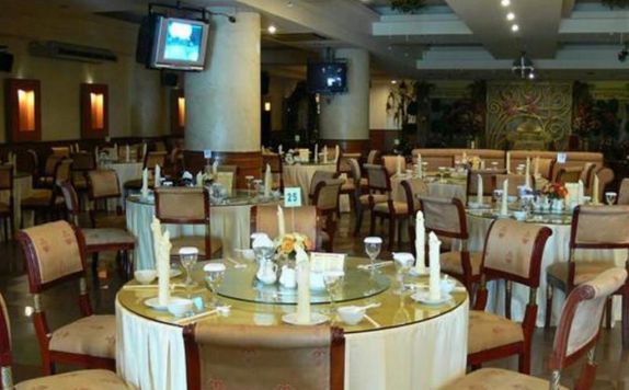 Restaurant di Royal Regal Hotel Jakarta