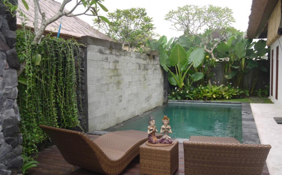 swimming pool di Rumah Dadong Ubud