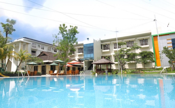 Swimming Pool di Samara Resort Batu