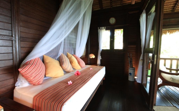 spa di Samawa Seaside Cottages
