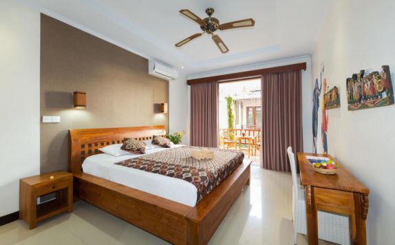 Double Bed Room di Sandat Bali Ubud Guest House