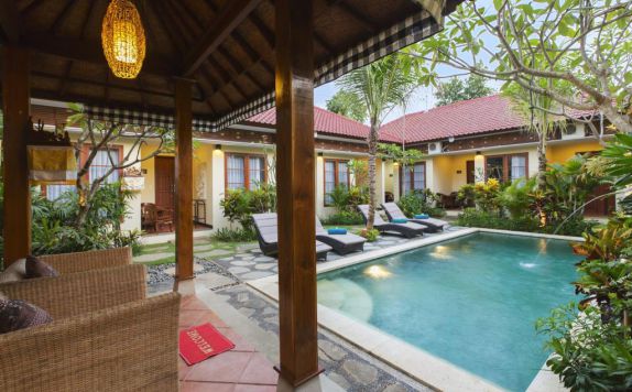 Swimming Pool di Sandat Bali Ubud Guest House