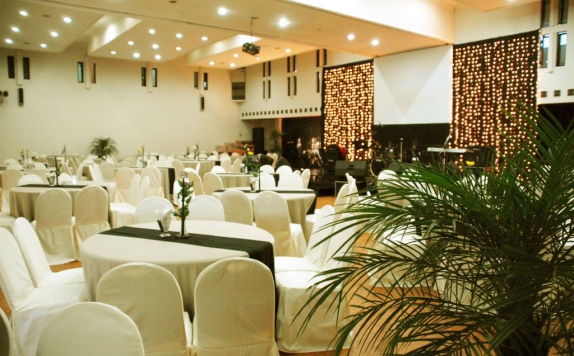 Ballroom di Sangga Buana Resort & Convention Hotel Resort