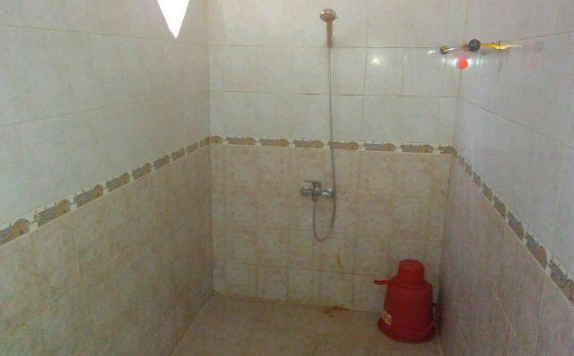 Bathroom di Santana Syariah Kepanjen