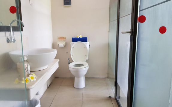Bathroom di Sanur Agung Hotel