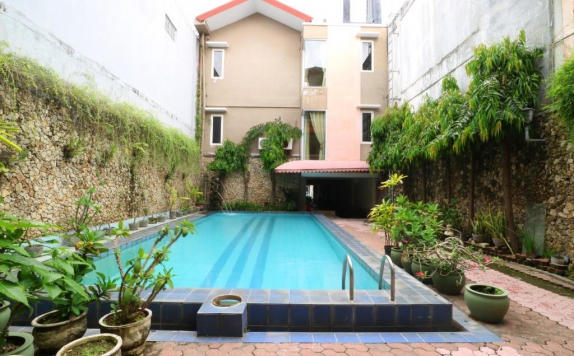 swimming pool di Sanur Ayu Hotel