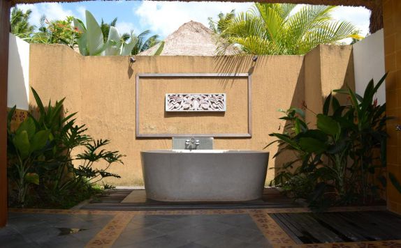 Bathtub di Sapulidi Resort Ubud