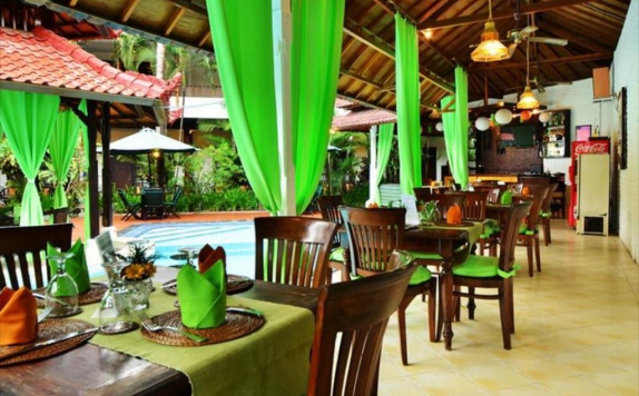 restaurant di Sarinande Beach Inn