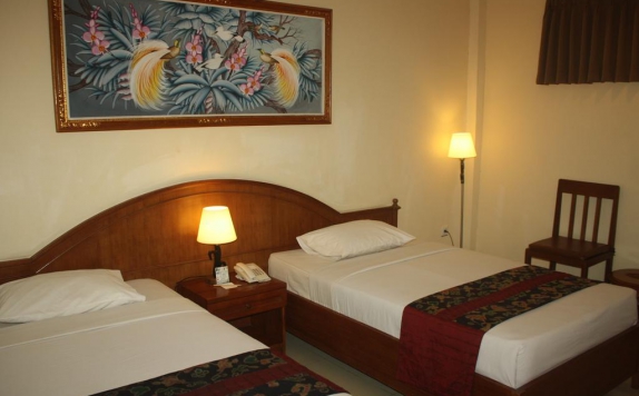 guest room twin bed di Sari Segara Resort