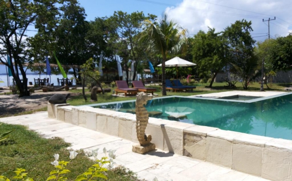 Outdoor Pool Hotel di Satu Tiga Resort