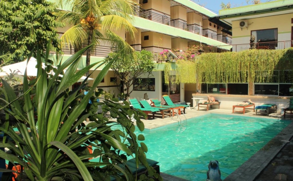 Swimming Pool di Sayang Maha Mertha Hotel
