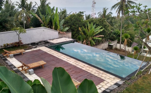 Swimming Pool di Segara Villas Hotel