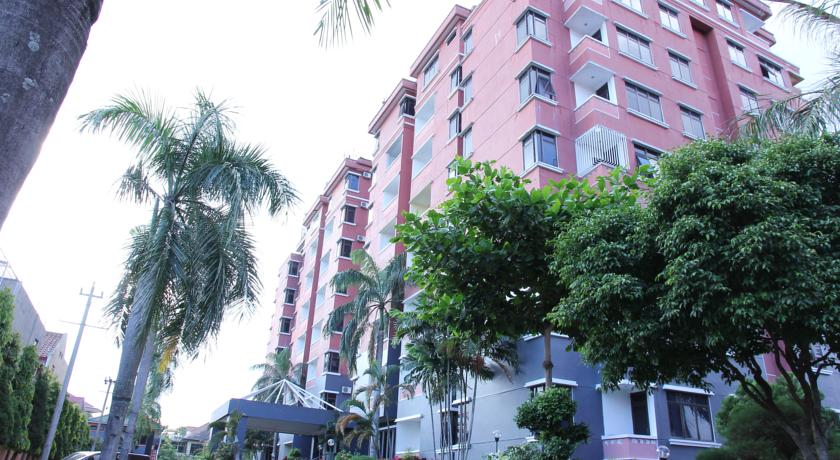 Front View di Sejahtera Family Hotel & Apartement