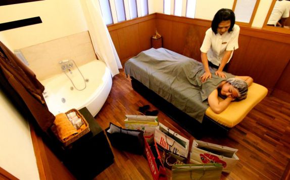spa di Serela Riau Bandung Hotel