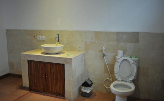 Bathroom di Si Doi Hotel and Restaurant