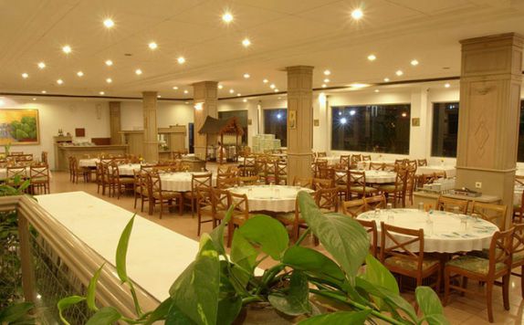 restaurant di Sinabung Hotel