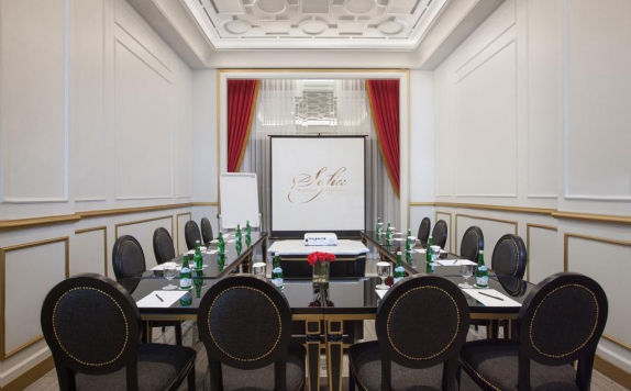 Meeting Room di Sofia Boutique Residence