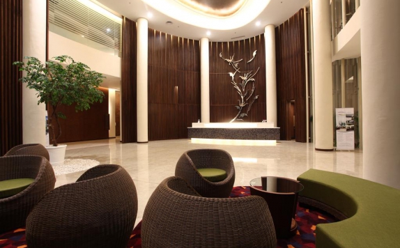 Lobby di Soll Marina Hotel & Conference Center Bangka