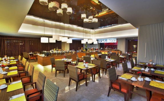 Restaurant di Soll Marina Hotel & Conference Center Bangka