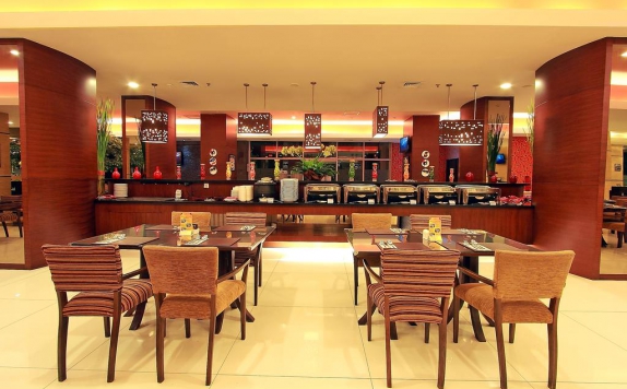 Restaurant di Solo Paragon Hotel & Residences