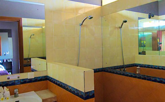 Bathroom di Spartacvs Hotel