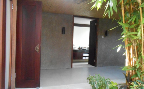 Tampilan Interior Hotel di Sri Abi Ratu Villa