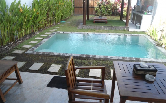 Outdoor Pool Hotel di Star Gazebo Villa