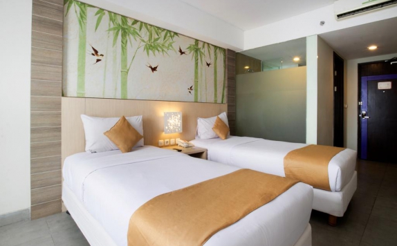 Tampilan Bedroom Hotel di Steenkool Hotel Seminyak