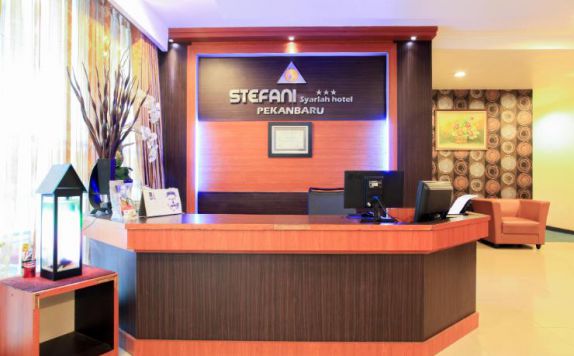 receptionist di Stefani City Hotel