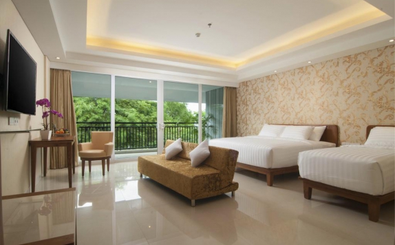 guest room twin bed di Sulis Beach Hotel & Spa