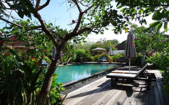 Outdoor Pool Hotel di Sunia Loka