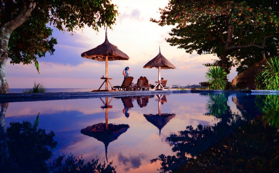 Swimming Pool di Sunset House Lombok