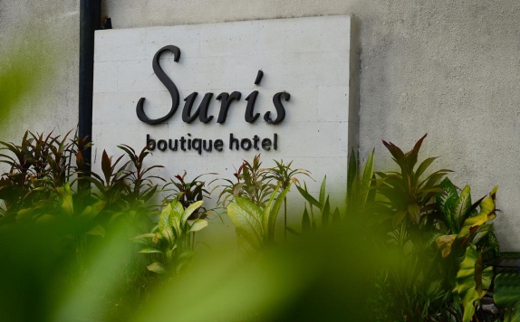 Eksterior di Suris Boutique Hotel