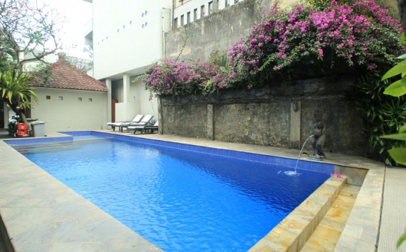 Outdoor Pool Hotel di Su s Cottages II