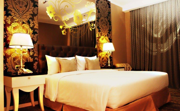 Double bed di Sutan Raja Hotel and Convention Centre