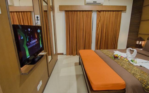 Tampilan Bedroom Hotel di Sutan Raja Hotel Kolaka