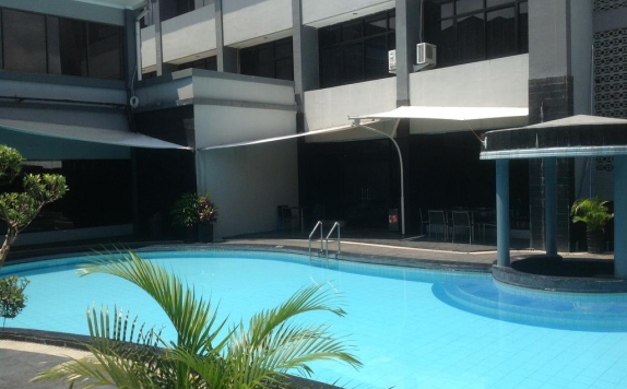 Swimming Pool di Swarna Dwipa Hotel
