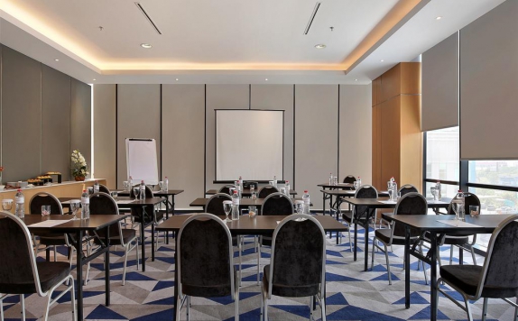 meeting room di Swiss-Belinn Simatupang