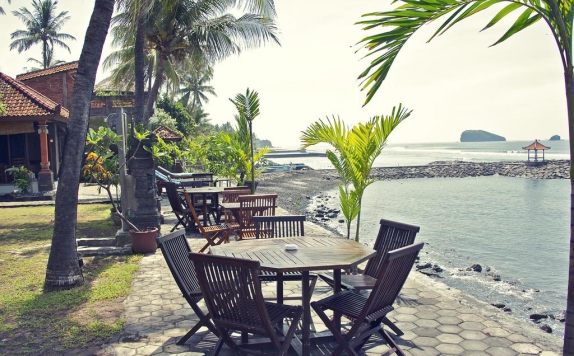 Tampilan Eksterior Hotel di Temple Cafe and Seaside Cottages