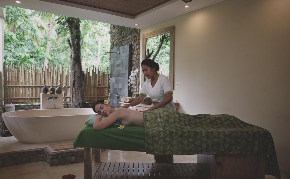 Tampilan Spa Hotel di The Alena Resort Ubud