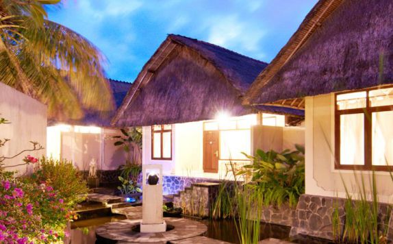 Tampilan Luar Hotel di The Alit Style of Bali