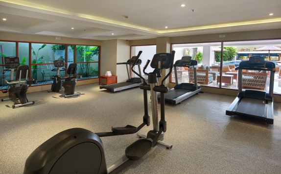 Gym and Fitness Center di The Bandha Hotel & Suites