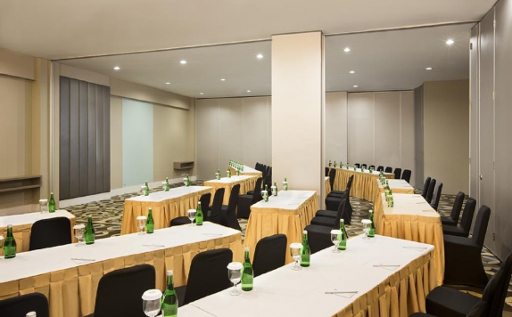 Meeting Room di The Bellevue Suites, Jakarta