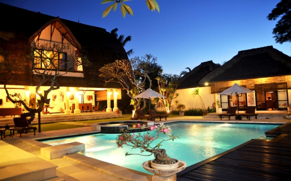 Swimming Pool di The Bli Bli Villas & Spa