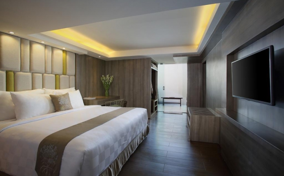 Bedroom di The Crystal Luxury Bay Resort
