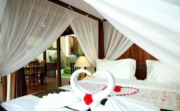 Kamar tidur di The Grand Bakas Villa